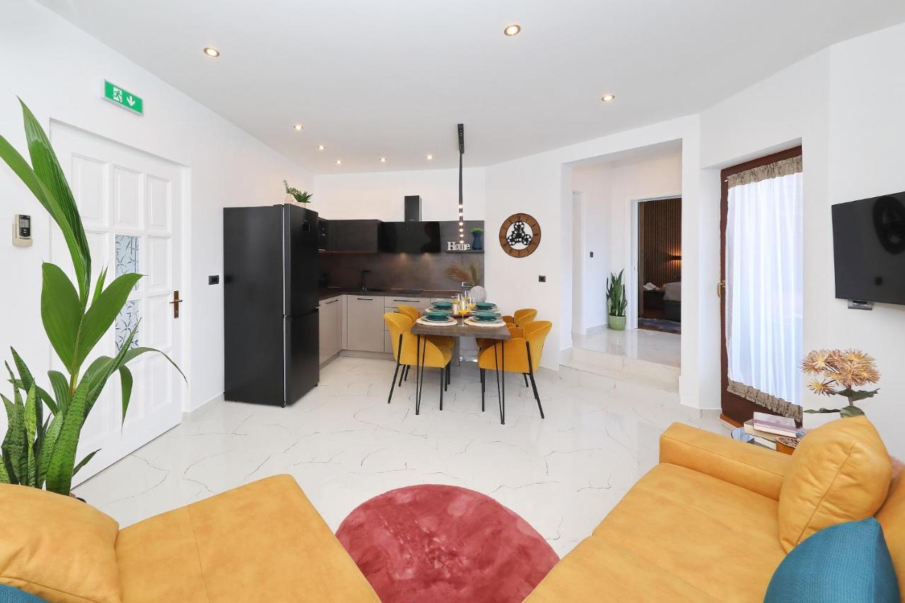 Villa Dalmatino Pakoštane Εξωτερικό φωτογραφία